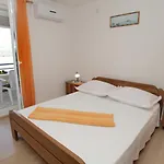 Mastrinka 4648c Τρογκίρ